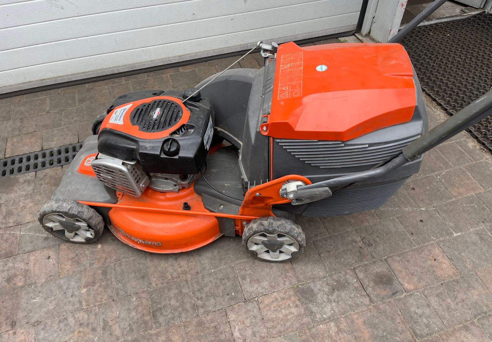 Kosiarka spalinowa Husqvarna po naprawie w naszym serwisie